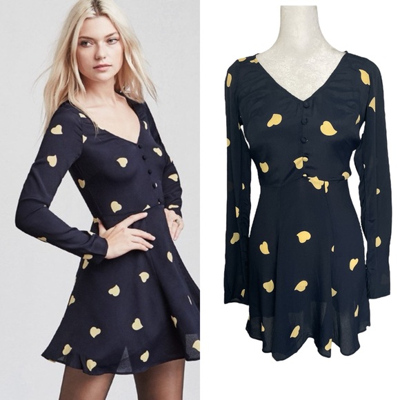 Reformation Emmy Skater Dress Size 0(XS) Heart Print Navy Blue - Picture 1 of 7